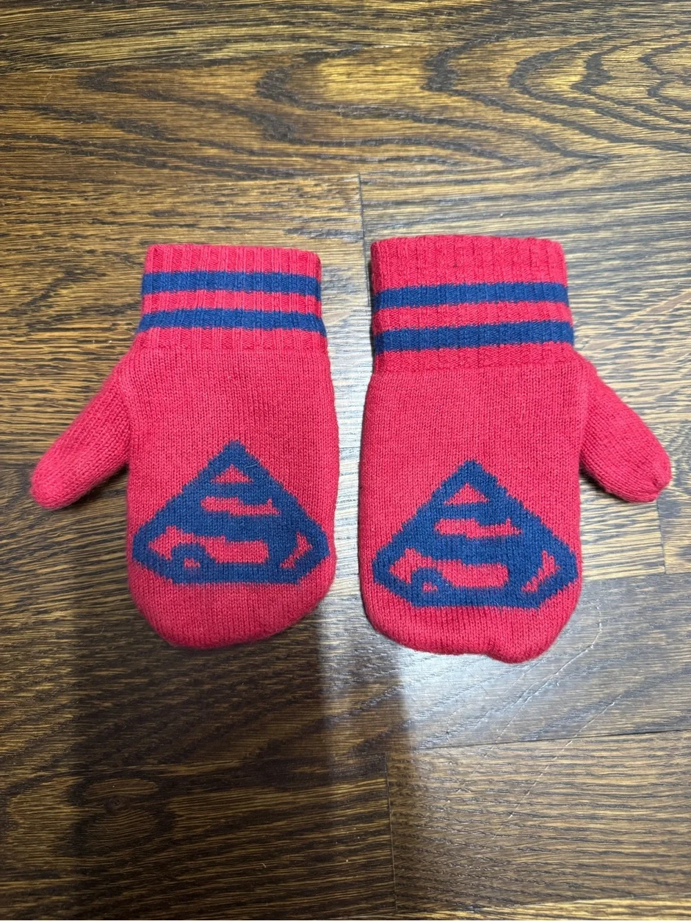 GAP Junk Food™ Superman mittens for toddlers